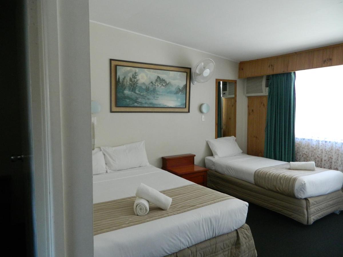توومبا Coachman Motel المظهر الخارجي الصورة